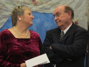 M. Kitty Getlik (L), Walter W. Smyth (R) stars of Kelsey Theatre's LOVE LETTERS. 