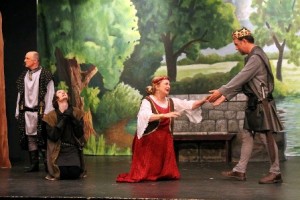 Comedic moment in this serious history of Richard II - The York Family Circus as we call it. Duke of York (Henry Moncure III), Aumerle (Sean McGuire), Duchess of York (Patti Allis Mengers), Bolingbroke (David Hastings). Richard II continues til June 28 outdoors weather permitting (Arden Gild Hall if rain).